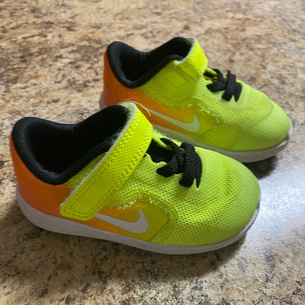 Nike shoes